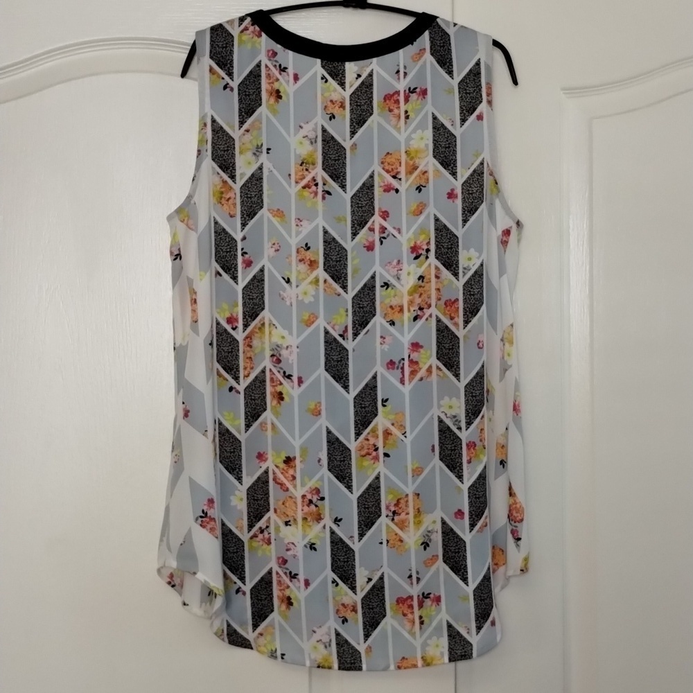 Cabi blouse grosgrain style 249 medium floral sleeveless top cabi gray black - Picture 4 of 8